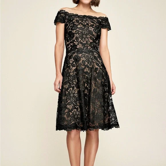 Tadashi Shoji Elidi Off Shoulder Lace Dress Black Size 16 Formal Cocktail - Picture 1 of 10